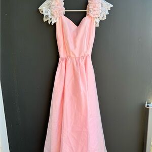 Vintage bubblegum pink ruffle sleeve formal dress